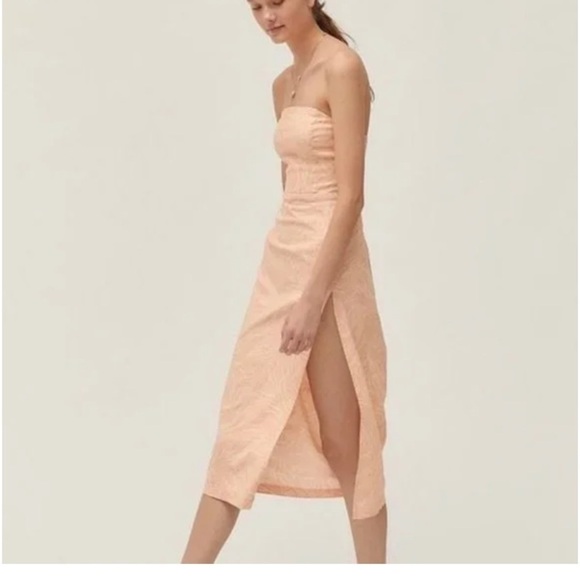 Urban Outfitters Dresses & Skirts - Urban Outfitters Strapless Zebra Animal Print Midi Dress
Size Small